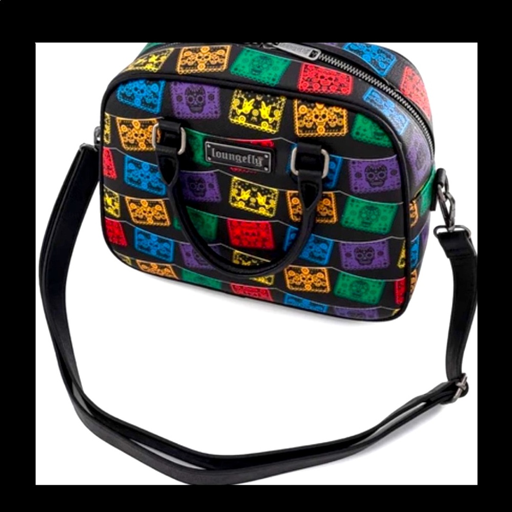 Loungefly Disney’s Pixar inspired by Coco Paper papillon crossbody purse ❤️🤍💚